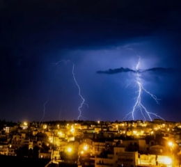 Κακοκαιρία Byron: Νέο έκτακτο δελτίο επιδείνωσης καιρού &#8211; Πού θα «χτυπήσει» σήμερα και αύριο