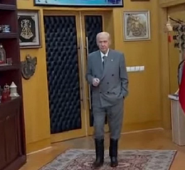 Μπαχτσελί κατά Μπάρακ: Η Τουρκία και όχι ο Αμερικανός πρέσβης θα αποφασίσει για τη Θεολογική Σχολή της Χάλκης