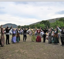 Οι Φοιτητές της Λάρισσας ξεκινούν τους χορούς
