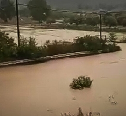 Κακοκαιρία Byron: Κίνδυνος υπερχείλισης του ποταμού Σαραντάπορου στην Ελευσίνα