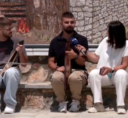Πύργοι Εορδαίας: Τα αδέρφια που «ζουν» για τη βυζαντινή μουσική και την ποντιακή λύρα