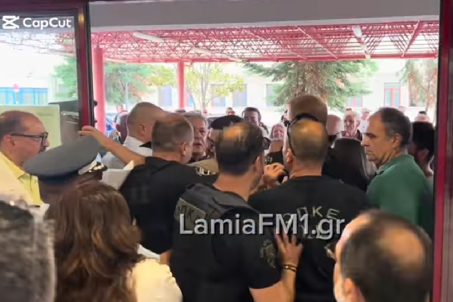 Ένταση στο νοσοκομείο Λαμίας με τον Άδωνι Γεωργιάδη στα εγκαίνια νέου τμήματος