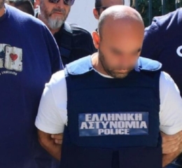 Γυναικοκτονία στον Βόλο: «Θόλωσα» είπε ο δράστης στην κόρη του – Τι έκανε μετά τη δολοφονία της γυναίκας του