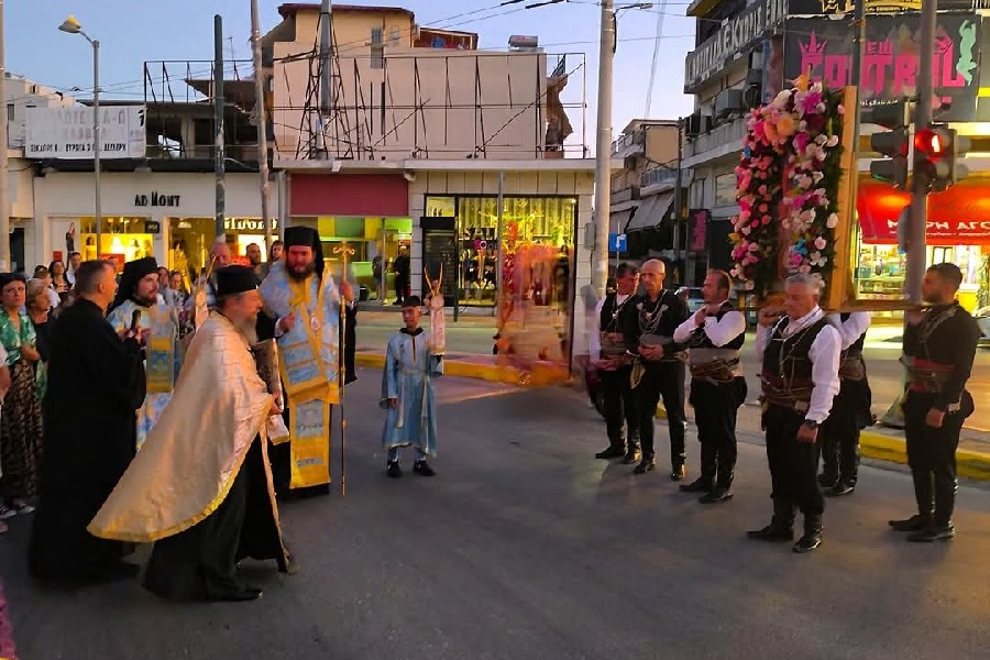 Την ημέρα της Κοιμήσεως της Θεοτόκου τίμησε, με το πάτριο ημερολόγιο, ο «Μανουήλ Κομνηνός» Πετρούπολης