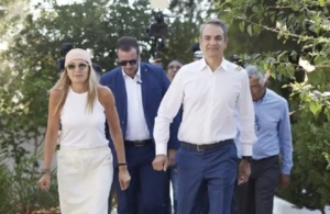 Κυριάκος Μητσοτάκης: Η μέρα του Δεκαπενταύγουστου είναι αφιερωμένη σε όσους μας κρατούν ασφαλείς