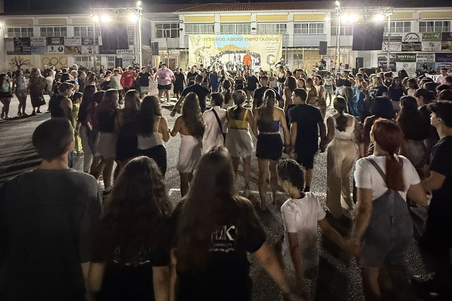 Χιλιάδες κόσμου κατέκλυσαν το 4ο Ποντιακό Γλέντι στην Περίσταση