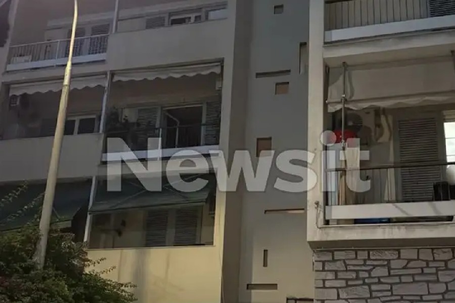Πατήσια: «Γύρισα από μεροκάματο και βρήκα παγωμένη τη γυναίκα μου και το μωρό» λέει ο σύζυγος της 35χρονης που γέννησε μόνη στο σπίτι και πέθανε