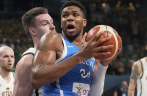 Λιθουανία – Ελλάδα 76-87: Η γαλανόλευκη στη ζώνη των μεταλλίων του Eurobasket 2025 – Ιστορικός ημιτελικός με Τουρκία