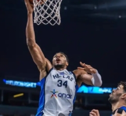 Ελλάδα – Ισραήλ 84-79: Στα προημιτελικά του Eurobasket 2025 η γαλανόλευκη με αδιανόητο Γιάννη Αντετοκούνμπο