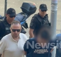 Δολοφονία στη Θεσσαλονίκη: «Τώρα συνειδητοποιώ τι έγινε, με έκανε να θολώσω» είπε ο 50χρονος που έπνιξε με σακούλα την 59χρονη αδελφή του
