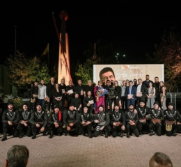Οι «Ακρίτες» Ασπροπύργου τίμησαν τον Στάθη Νικολαΐδη με μια μεγαλειώδη συναυλία-αφιέρωμα