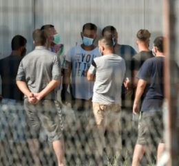 «Μαχαίρι» στα επιδόματα για το μεταναστευτικό – Τι αλλάζει σε στέγαση, σίτιση και δομές φιλοξενίας