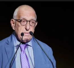 Νικήτας Κακλαμάνης: «Σε έξαλλη κατάσταση 30 βουλευτές της ΝΔ ήρθαν στο γραφείο μου για τα ΕΛΤΑ»