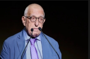 Νικήτας Κακλαμάνης: «Σε έξαλλη κατάσταση 30 βουλευτές της ΝΔ ήρθαν στο γραφείο μου για τα ΕΛΤΑ»