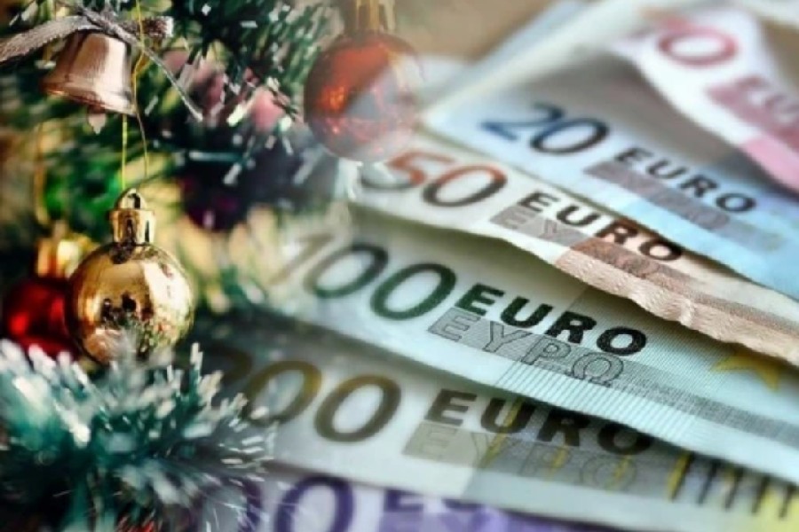 Δώρο Χριστουγέννων 2025: Νωρίτερα φέτος η καταβολή του &#8211; Πότε θα μπουν τα χρήματα