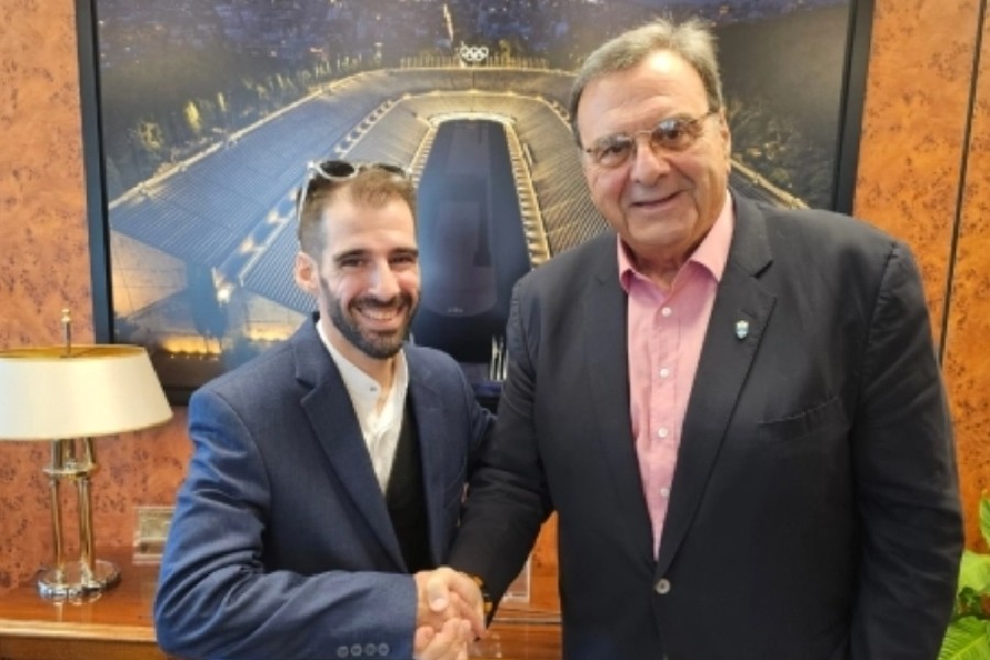 Τιμητική υποτροφία της Ελληνικής Ολυμπιακής Επιτροπής στον Παναγιώτη Καραΐσκο