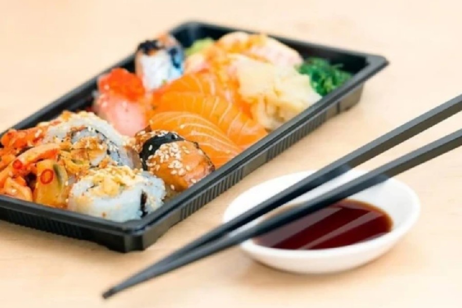 Συναγερμός στη Θεσσαλονίκη: 22χρονος μολύνθηκε από ανισάκις μετά την κατανάλωση σούσι