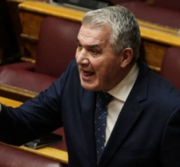 Δημήτρης Κυριαζίδης: Δεν «βγαίνει» με 5.000 ευρώ &#8211; «Ευτυχώς η σύζυγός μου δουλεύει»