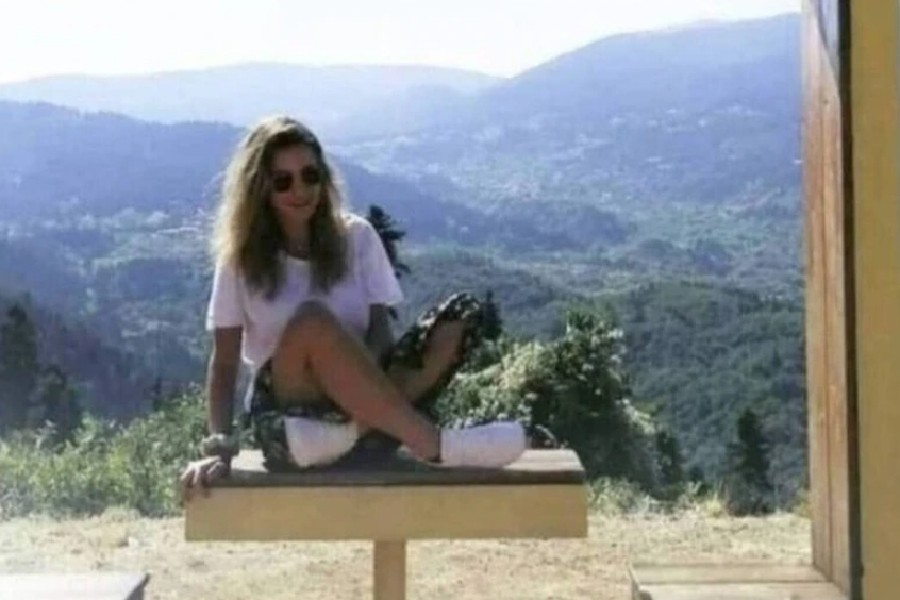 Φολέγανδρος: «Το παιδί μου είναι κάτω από τα μάρμαρα», ξεσπά η μητέρα της Γαρυφαλλιάς