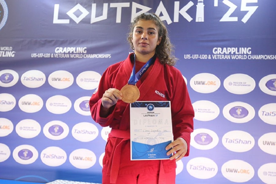 «Χάλκινη» η Έλενα Ζαϊμίδου στο Λουτράκι