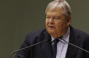 Βενιζέλος &#8211; Νέα παρέμβαση: Βαθιά κρίση αξιοπιστίας και εμπιστοσύνης της κοινωνίας στους Θεσμούς