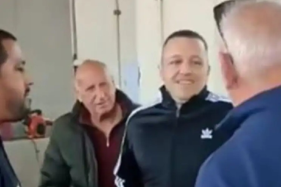 Ο Ηλίας Κασιδιάρης πήρε άδεια από τις φυλακές και βρέθηκε στα μπλόκα – «Μόνο εσείς έχετε τη δύναμη να φύγει η διαφθορά από την Ελλάδα»