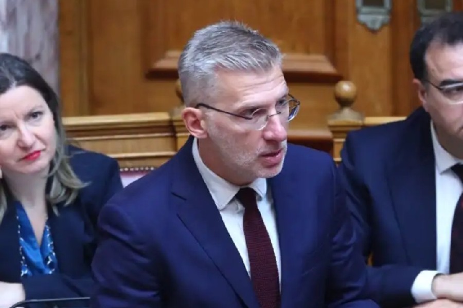 Η Ζωή Κωνσταντοπούλου έκανε «αρένα» τη Βουλή: Μήνυση και αγωγή ανήγγειλε ο Άκης Σκέρτσος – Χυδαίο μήνυμα αποκάλυψε ο Μακάριος Λαζαρίδης