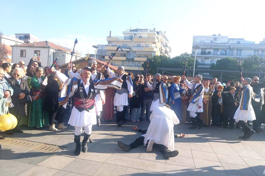 Τα Μωμοέρια ξεσήκωσαν την Καλαμαριά!