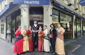 Ελληνοαυστραλός πρώην αθλητής διηγείται τα Χριστούγεννα των παιδικών του χρόνων με φόντο τους… Πόντιους της Μελβούρνης