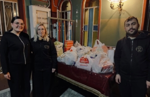 Οι Φοιτητές της Λάρισας συγκέντρωσαν τρόφιμα για τις πασχόντες συνανθρώπους μας