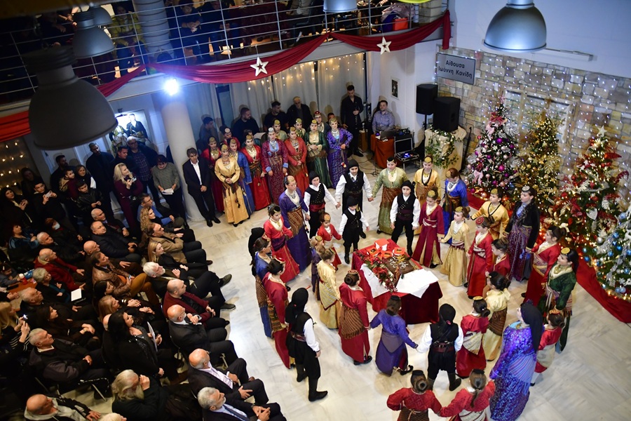 Έκοψε την πίτα του «Ο Φάρος» Αγ. Βαρβάρας