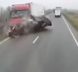 Πολύνεκρο τροχαίο στη Ρουμανία με οπαδούς του ΠΑΟΚ που ταξίδευαν στη Γαλλία – 7 νεκροί και 3 τραυματίες