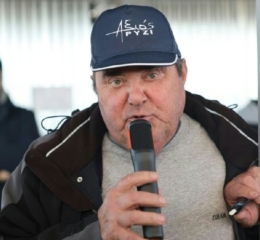 Δεν παίρνει τίποτα πίσω ο Ανεστίδης από τις ύβρεις κατά του Κυριάκου Μητσοτάκη