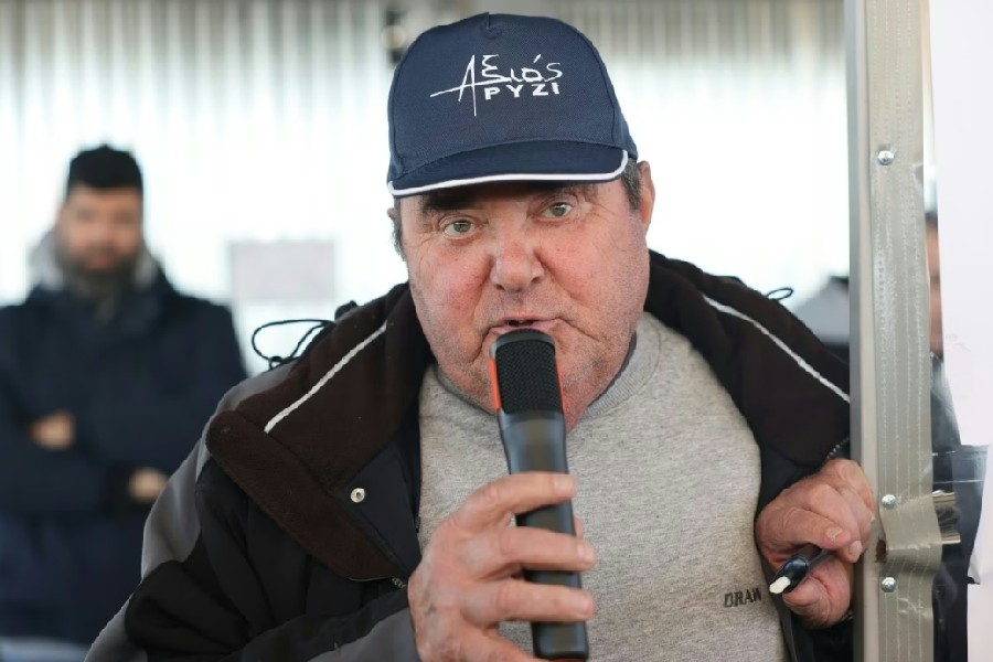 Δεν παίρνει τίποτα πίσω ο Ανεστίδης από τις ύβρεις κατά του Κυριάκου Μητσοτάκη