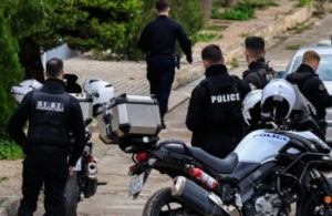 Γλυφάδα: Το αποφυλακιστήριο που «έκαψε» τον πατέρα, τα νομικά κενά και τα αγνοημένα ιατρικά σήματα