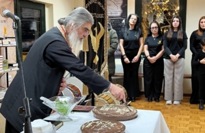 Την πρωτοχρονιάτικη βασιλόπιτα έκοψε η Εύξεινος Λέσχη Περιστάσεως