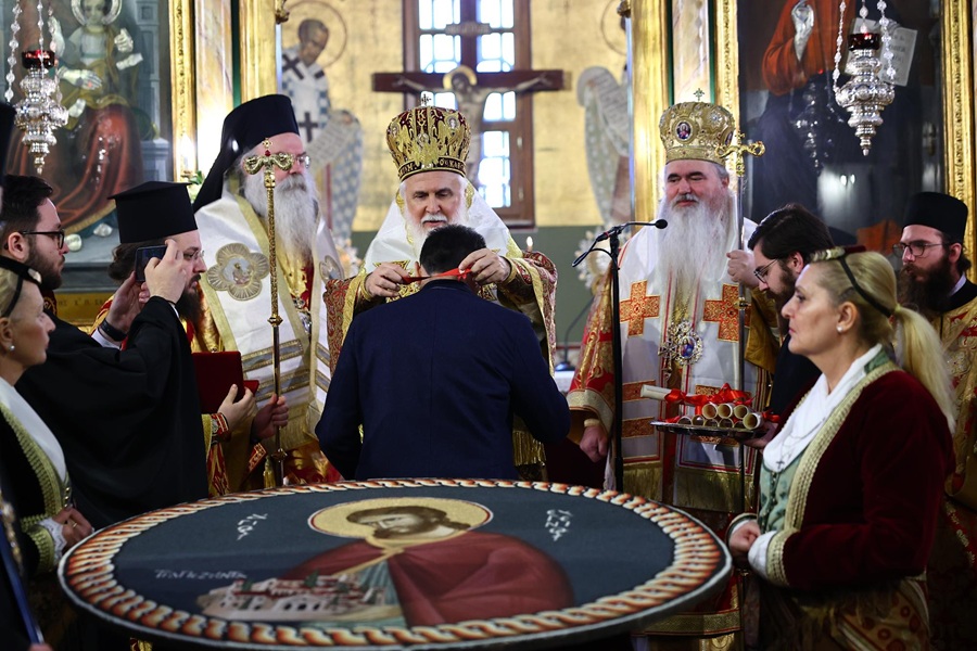 Το Σωματείο «Άγιος Γεώργιος Περιστερεώτας» τιμήθηκε από τον Μητροπολίτη Καλαμαριάς