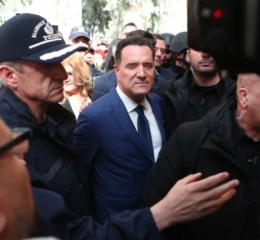 Δημογλίδου για τα επεισόδια στη Νίκαια: «Ήθελαν να δουν εικόνες να ανοίγουν το κεφάλι του υπουργού»