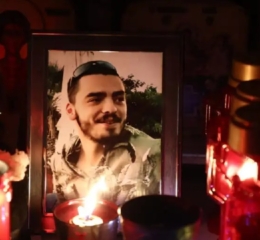 Άλκης Καμπανός: Συγκίνηση στο σημείο όπου έπεσε νεκρός πριν από 4 χρόνια – Η σπαρακτική ανάρτηση της μητέρας του