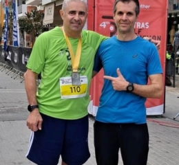 Ημιμαραθώνιος Πάτρας: Αθλητής Α.με.Α. σηκώθηκε από τα καροτσάκι και περπάτησε στον αγώνα του