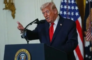 Προειδοποίηση Τραμπ: Θα είναι κακό για το ΝΑΤΟ αν οι σύμμαχοι δεν βοηθήσουν στα Στενά του Ορμούζ