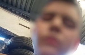 Λέρος: Συγκλονίζει η απολογία του 17χρονου πατροκτόνου: Με τρυπούσε με κατσαβίδι και μου έκοψε το δάκτυλο με κλαρκ