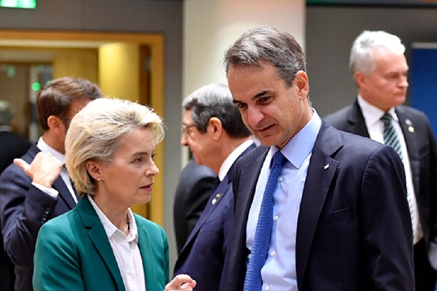 Τηλεργασία και επιδότηση για μετακίνηση με ΜΜΜ εξετάζουν στην ΕΕ απέναντι στη νέα κρίση, ο Μητσοτάκης ζητά ευρωπαϊκό σχέδιο αντίδρασης