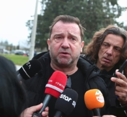 Νίκος Πλακιάς: «Ντροπή σας κύριε Υπουργέ και ντροπή και σε εσάς κύριε Πρωθυπουργέ για την ασέβεια απέναντι στην οικογένεια μας»