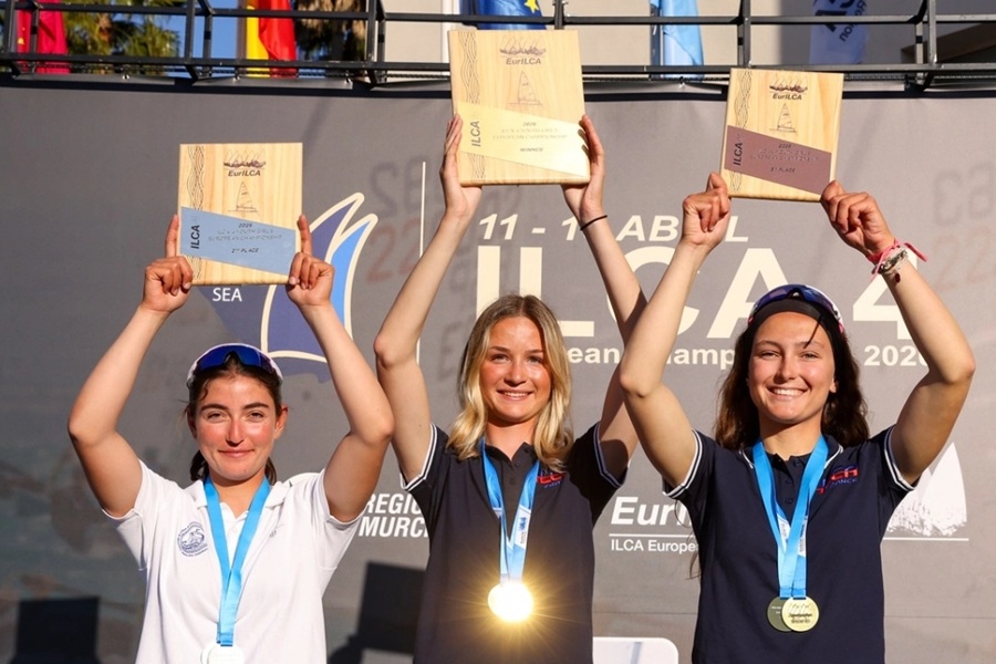 Τέσσερα ασημένια μετάλλια για την Ελλάδα στο ευρωπαϊκό πρωτάθλημα ILCA 4 Youth