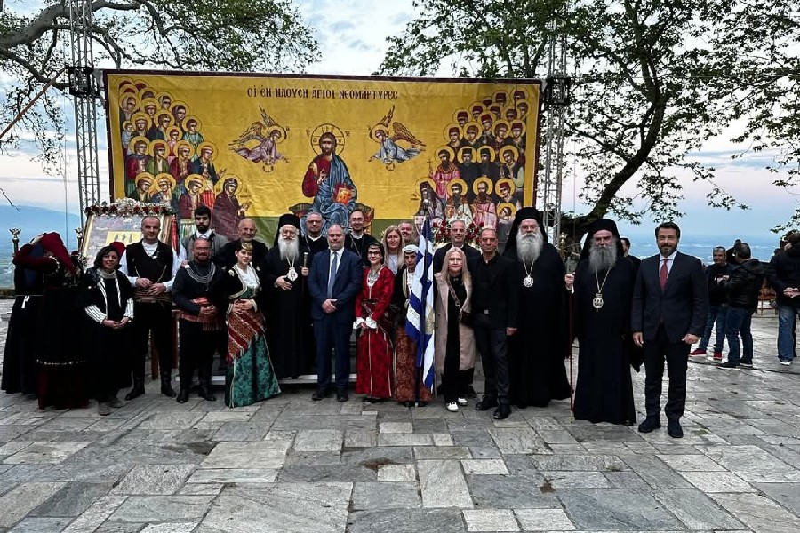 Στις εορταστικές εκδηλώσεις των Αγίων Δισχιλίων Ναουσαίων Νεομαρτύρων συμμετείχε η Εύξεινος Λέσχη Ποντίων Νάουσας 