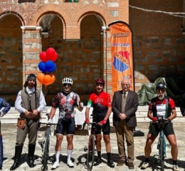 Στην υποδοχή των αθλητών του ποδηλατικού μαραθωνίου «Διαδρομή Μνήμης: Αρμενία & Πόντος» συμμετείχε η Εύξεινος Λέσχη Ποντίων Νάουσας