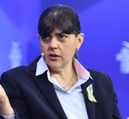 Λάουρα Κοβέσι από Δελφούς: «Δεν υπάρχει καθαρή χώρα, υπάρχει διαφθορά παντού»