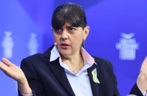 Λάουρα Κοβέσι από Δελφούς: «Δεν υπάρχει καθαρή χώρα, υπάρχει διαφθορά παντού»