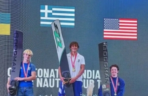 Γιάννης Κουσαθανάς: Στέφθηκε παγκόσμιος πρωταθλητής στο θαλάσσιο σκι 